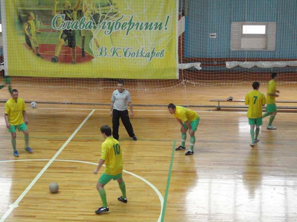 ООО Банк "Кузнецкий" принял участие в очередном турнире по мини-футболу